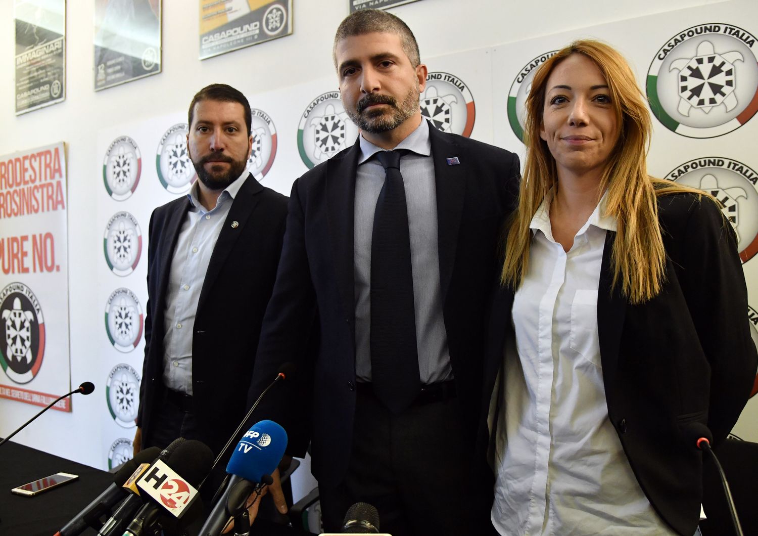 &nbsp;Luca Marsella, Simone Di Stefano e Carlotta Chiaraluce di CasaPound