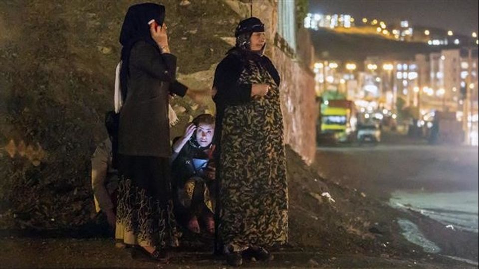 C&rsquo;&egrave; chi invece non ha potuto prendere sonno, tormentando il telefono per capire chi &egrave; ancora vivo tra i propri cari&nbsp;