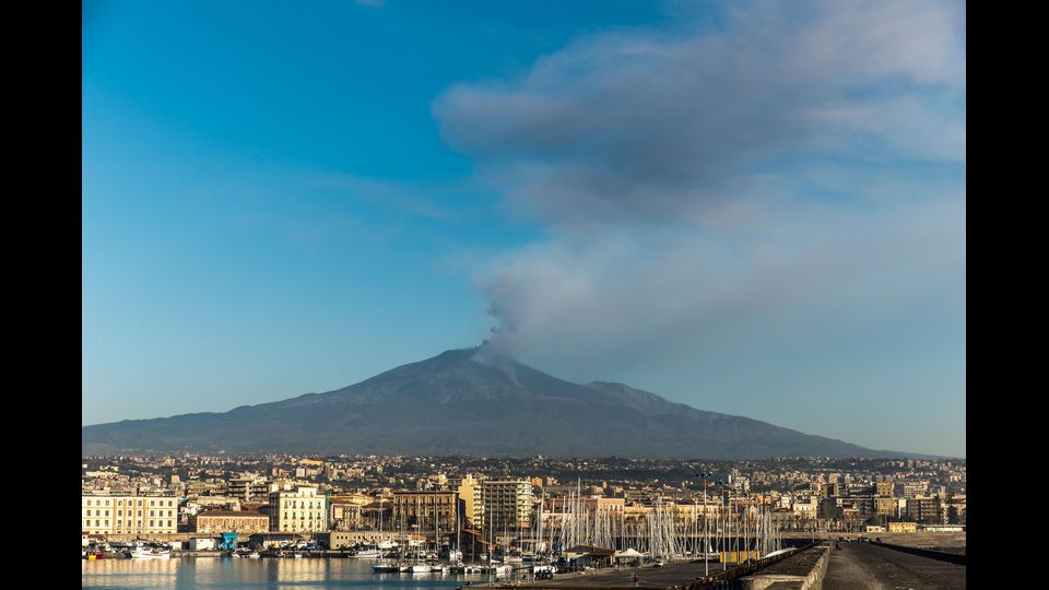 Monte Etna (Catania) - &quot;Solo l&rsquo;Etna pu&ograve; darti la magia di vivere in momenti differenti dell&rsquo;anno delle emozioni uniche!! Neve, lava, alberi.&nbsp;Un paesaggio suggestivo e diverso in ogni stagione&quot;. La crescita &egrave; del 26%&nbsp;