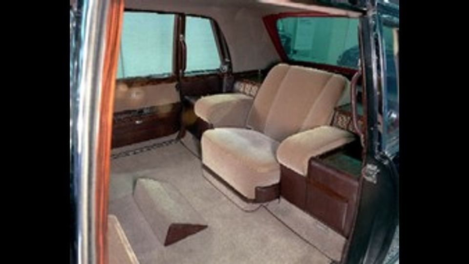 Gli interni della&nbsp;Mercedes-Benz 600 Landaulet&nbsp;di&nbsp;Paolo V&nbsp;