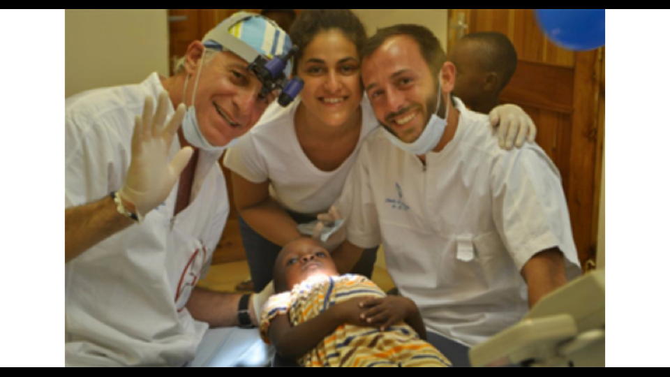 Claudio Dutto, 63 anni (Riva del Garda - TN), Ufficiale dell&rsquo;Ordine al Merito della Repubblica Italiana: &rdquo;Per la generosit&agrave; con cui ha prestato il suo servizio volontario di odontoiatra per la cura dei bambini e per l&rsquo;allestimento di un ambulatorio specialistico in Kenya&rdquo;.Odontoiatra, attivo nella Fondazione Germano Chincherini, impegnata nei Paesi africani, con la quale, nel 2010 in Kenya, ha creato una clinica odontoiatrica dove cura gratuitamente i bambini e insegna loro la corretta igiene orale. Il progetto inizialmente consisteva in un check-up e nell&rsquo;istruzione alle norme di igiene dentale. Successivamente &egrave; stato costruito lo studio e sono stati introdotti i primi macchinari: dalla semplice poltrona, alle pinze, allo strumentario di base, all&rsquo;autoclave per sterilizzare gli strumenti, al braccio radiografico e allo scanner per realizzare radiografie e poter fare una diagnosi precisa.