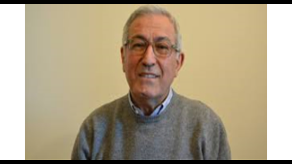 Don Ettore Cannavera, 73 anni (Serdiana - CA), Commendatore dell&rsquo;Ordine al Merito della Repubblica Italiana: &rdquo;Per la sua preziosa opera di sostegno a persone in condizioni di marginalit&agrave; e in particolare a giovani e minori coinvolti in percorsi di reinserimento sociale&rdquo;.Sacerdote, &egrave; Presidente dell&rsquo;Associazione Cooperazione e Confronto che promuove iniziative in favore di persone in condizione di marginalit&agrave; sociale. Per pi&ugrave; di 20 anni &egrave; stato Cappellano dell&rsquo;Istituto minorile di Quartucciu (Cagliari). &Egrave; fondatore (1994) della Comunit&agrave; La Collina di Serdiana, in provincia di Cagliari, che permette il reinserimento dei minori che hanno avuto problemi. &Egrave; un luogo alternativo al carcere, dove i giovani hanno la possibilit&agrave; di trascorrere il tempo della pena, con educatori specializzati, imparando a lavorare vigneti e uliveti e a vivere in comunit&agrave;. Oltre al lavoro, gli ospiti gestiscono a turno la quotidianit&agrave; della casa, accompagnati da adulti che condividono la loro stessa vita.&nbsp;