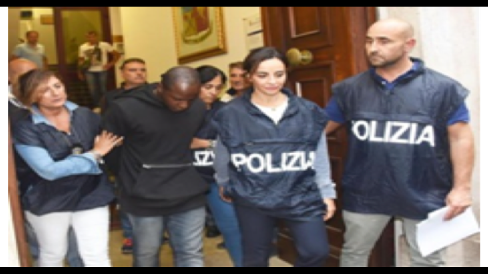 &nbsp;Roberta Rizzo, 56 anni ( nata a Nard&ograve;, LE, operativa a Rimini) Cavaliere dell&rsquo;Ordine al Merito della Repubblica Italiana: &ldquo;Per il suo quotidiano impegno nella difesa delle donne e dei minori vittime di abusi e violenze&rdquo;.Funzionario della Squadra Mobile della Questura di Rimini. Nell&rsquo;ambito dell&rsquo;attivit&agrave; prestata presso la 2^ Sezione - Reati contro la persona, in danno di minori, prostituzione e reati sessuali - svolge quotidianamente l&rsquo;attivit&agrave; di ascolto delle numerose donne che si rivolgono alla Sezione specializzata, quali vittime di abusi e prevaricazioni, cercando di stabilire un rapporto empatico e di fiducia e fornendo loro ogni rassicurazione in relazione agli strumenti normativi vigenti, nonch&eacute; ogni supporto di concerto con le autorit&agrave; sanitarie locali ed i centri antiviolenza. Ha partecipato, in prima persona, alle molteplici attivit&agrave; investigative su maltrattamenti domestici e abusi sessuali a donne e minori. Ha lavorato con Francesca Romana Capaldo nell&rsquo;operazione che ha portato all&rsquo;arresto dei responsabili degli stupri di Rimini.