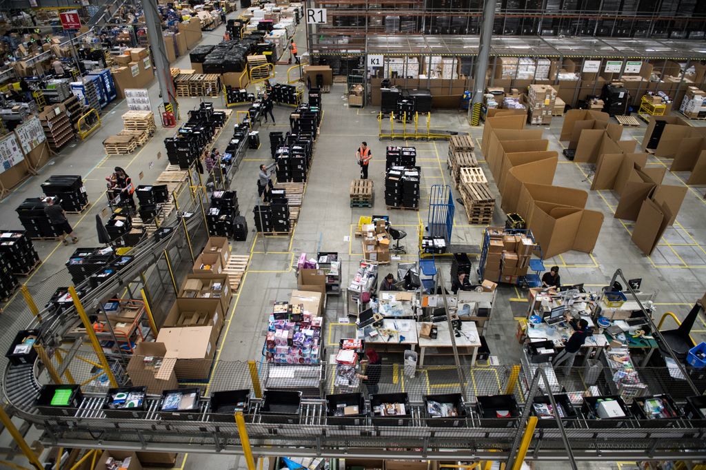 &nbsp;Magazzini Amazon di&nbsp;Peterborough in Gran Bretagna