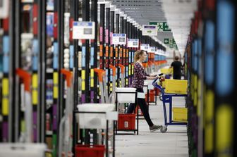 &nbsp;Stabilimento Amazon a nord di Londra