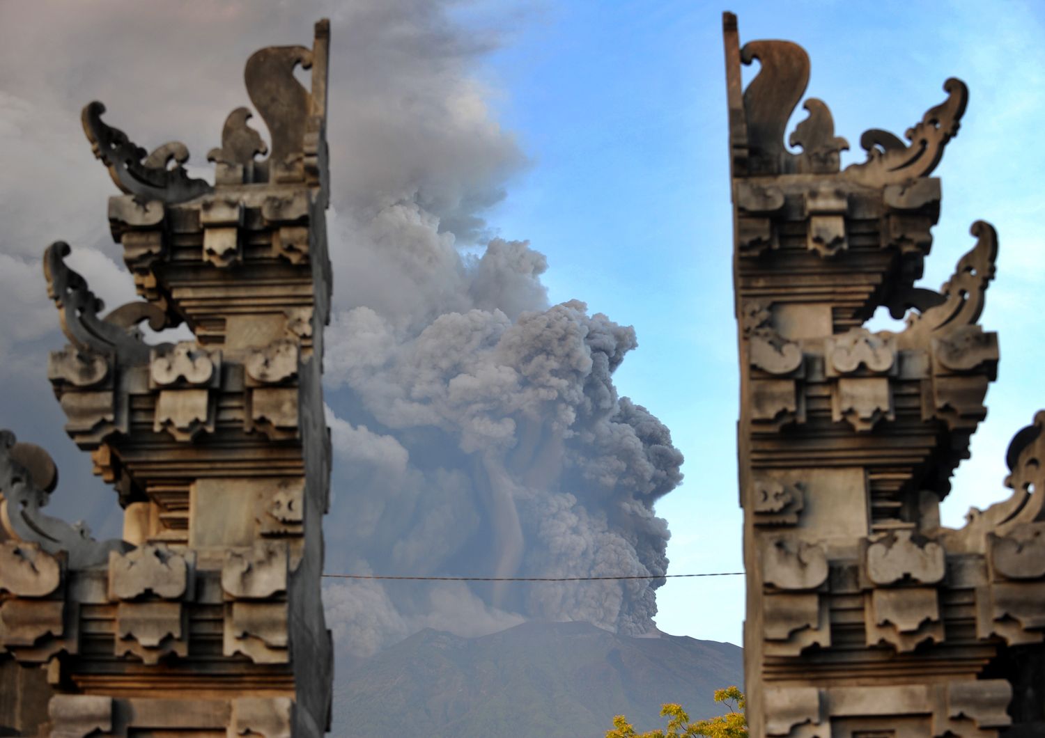 &nbsp;Il vulcano Agung in eruzione
