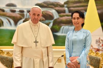 Cosa ha detto il Papa in Myanmar, dove ha difeso i musulmani, senza nominarli