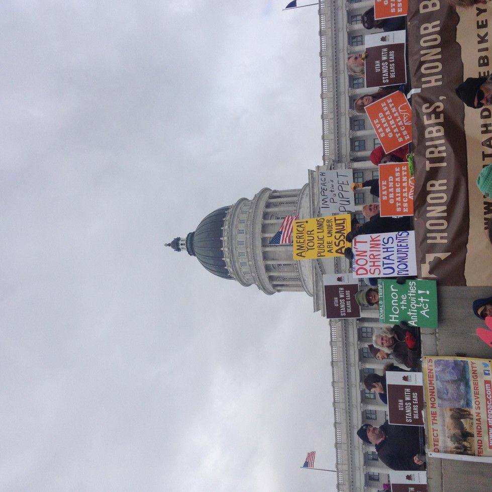 &nbsp; Proteste a Washington contro la riduzione dei parchi monumento
