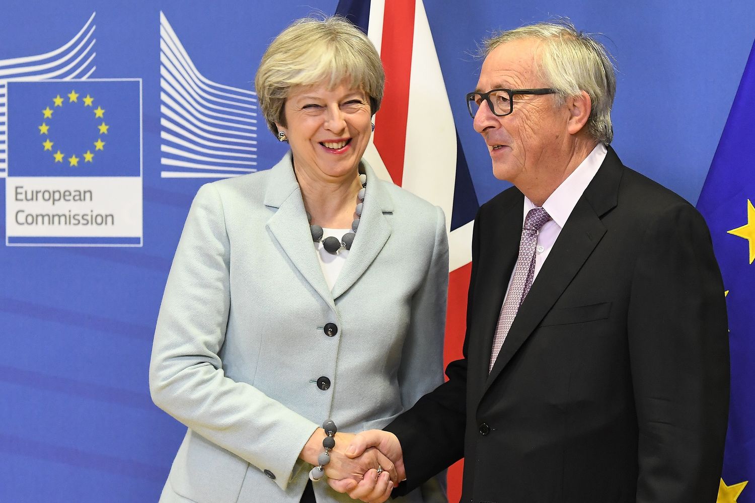 &nbsp;May e Juncker