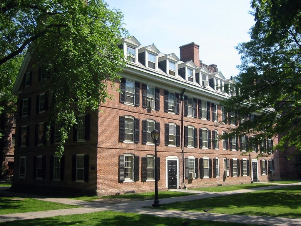 Universit&agrave; Yale. Connecticut Hall (wikipedia)