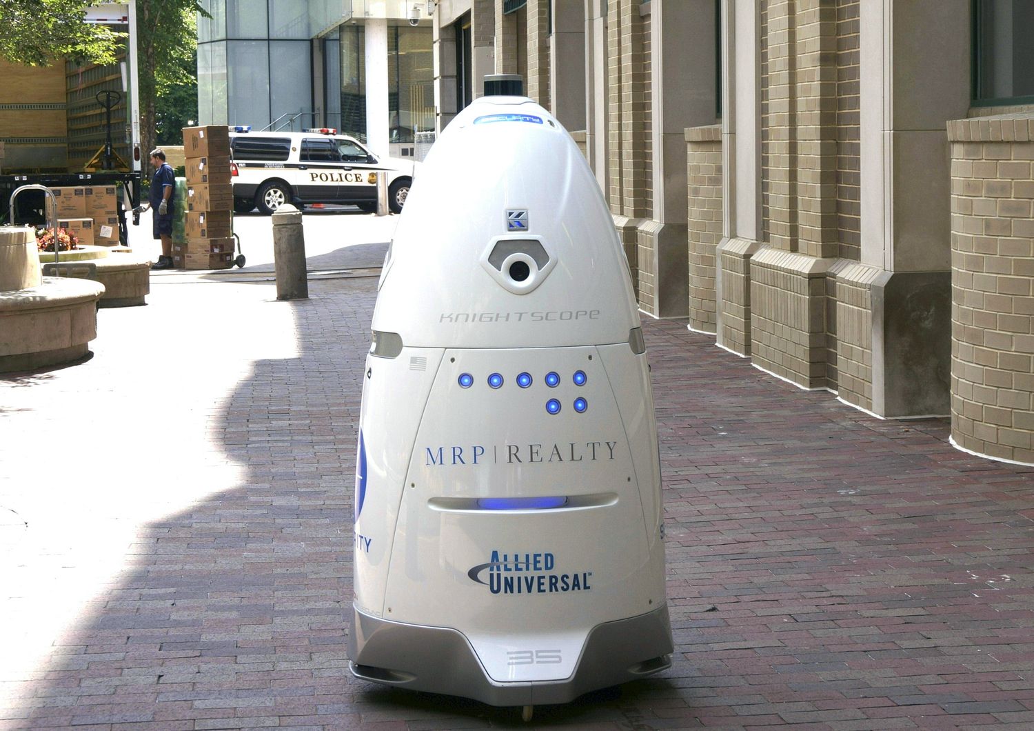 Il robot K9 ripreso per le vie di Washington qualche mese fa