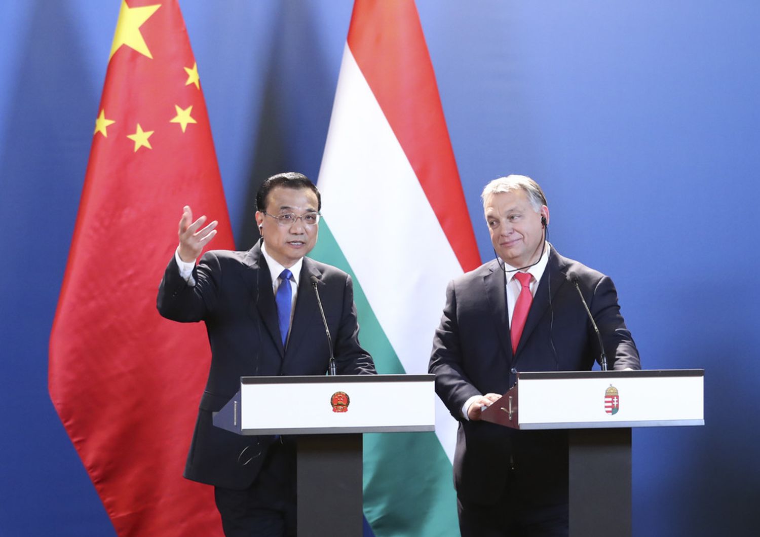 Li Keqiang e il primo ministro ungherese Viktor Orban&nbsp;