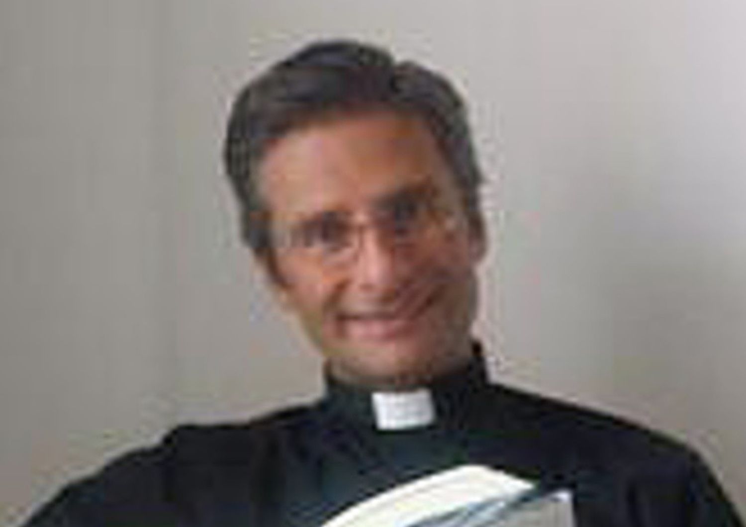 Il teologo gay, "ho un compagno" Il Vaticano, "lasci gli incarichi"