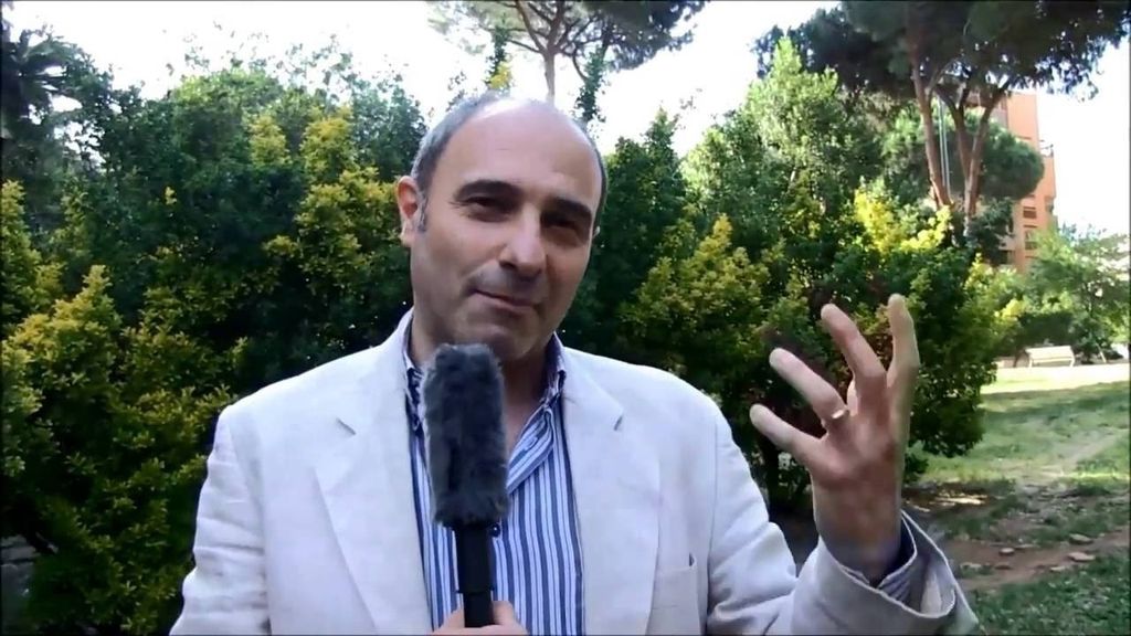 &nbsp;Franco Fracassi