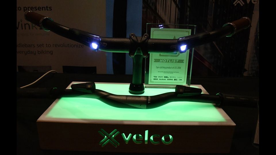 Da Velco le nuove luci digitali per biciclette