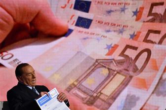 &nbsp;Berlusconi spiega la flat tax ospite in tv