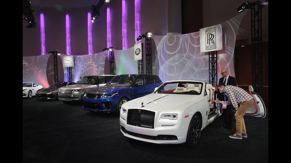 &nbsp;Salone di Detroit 2018. Rolls Royce Dawn e Range Rovers