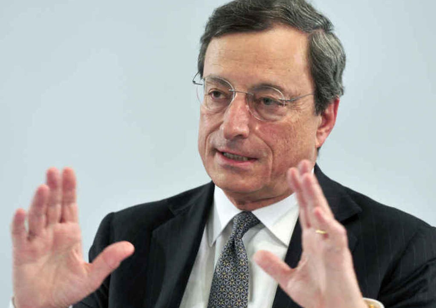 Draghi, "pronti ad acquisto bond" Le Borse ripartono, Mib +1,33%