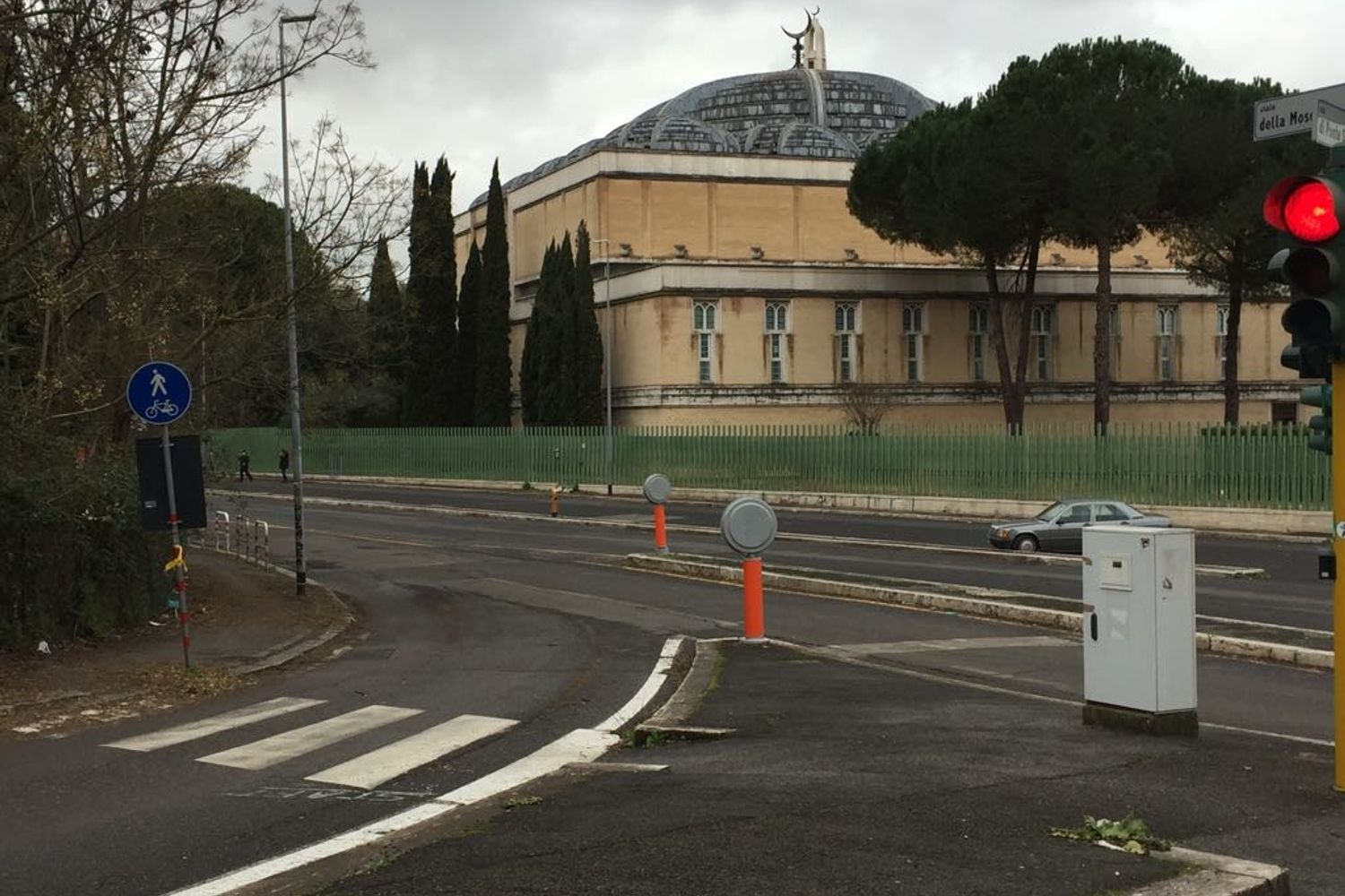 &nbsp;Via della Moschea, Roma