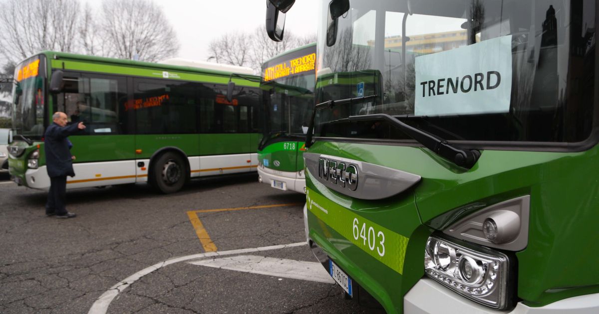 Scioperi dei treni e negli aeroporti, oggi forti disagi in Lombardia