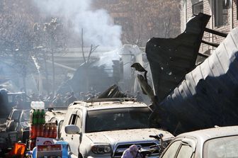 Un&#39;ambulanza piena di tritolo ha ucciso quasi 100 persone a Kabul. Il video