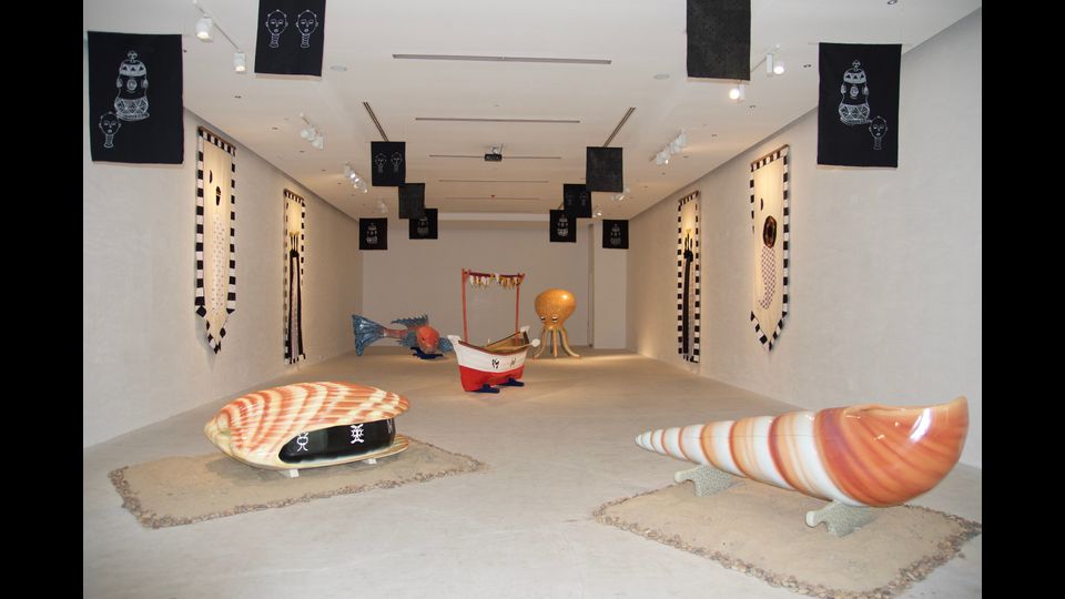 Opere d&rsquo;arte contemporanea, ma sono anche bare. Realizzate ad Accra, in Ghana, dall'artista Paa Joe