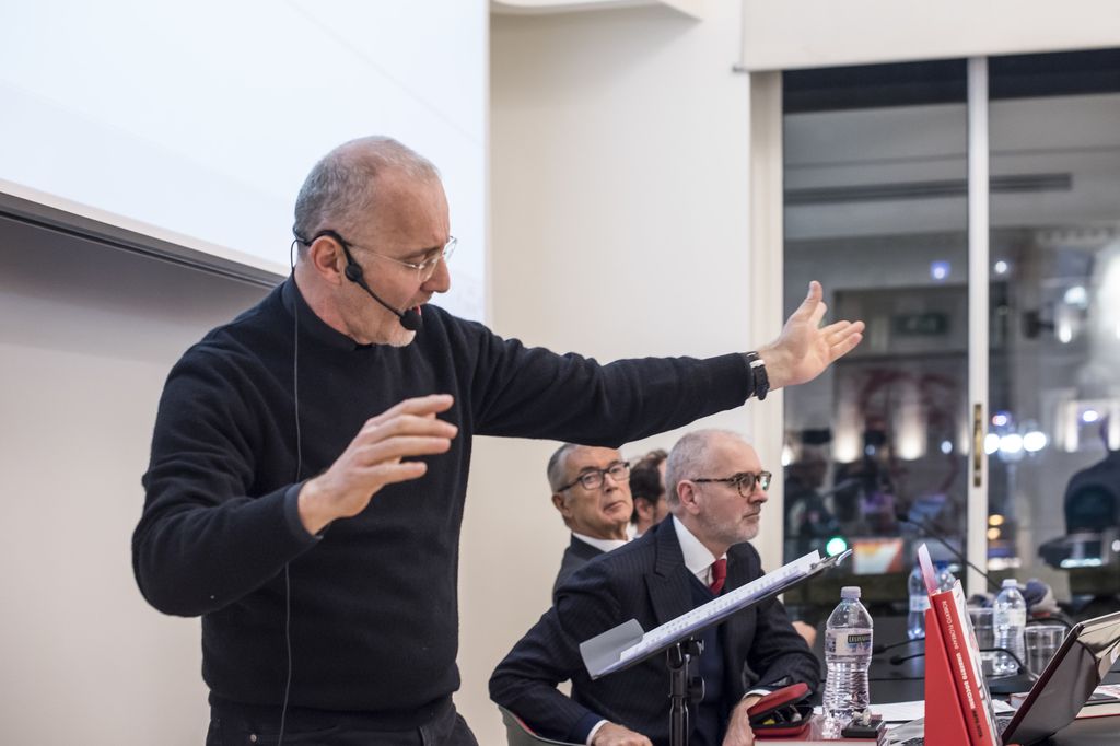 &nbsp;Roberto Floreani durante la presentazione del volume su Umberto Boccioni