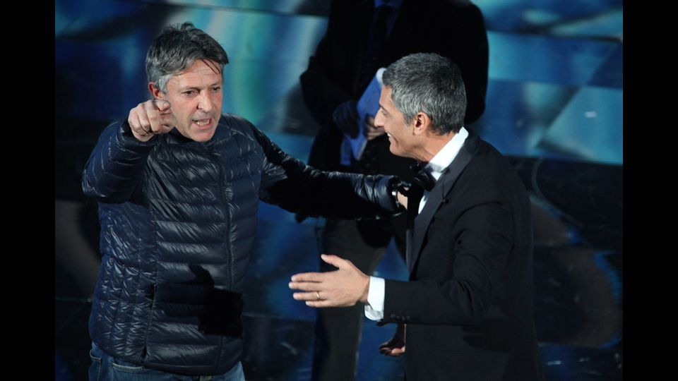 &nbsp;A Sanremo 2018 sul palco Fiorello con un incursore