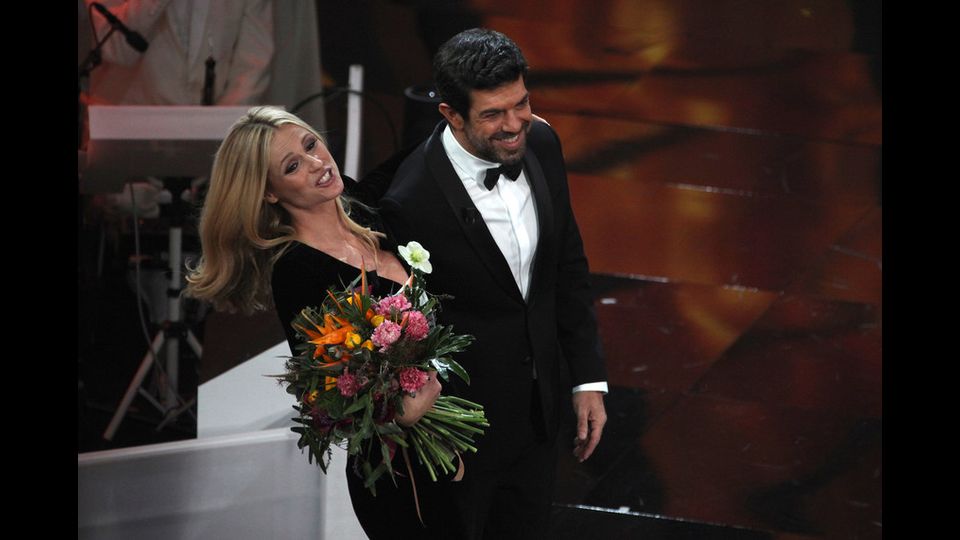 &nbsp;A Sanremo 2018 Michelle Hunziker con Favino