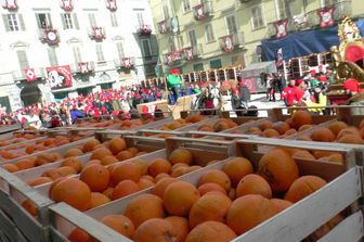 Cos&igrave; Ivrea combatte la mafia&nbsp;con la &quot;battaglia delle arance&quot;&nbsp;