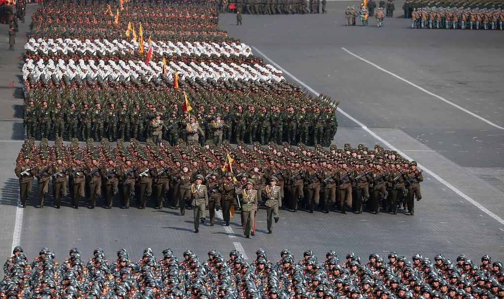 &nbsp;La parata militare dell'8 febbraio a Pyongyang