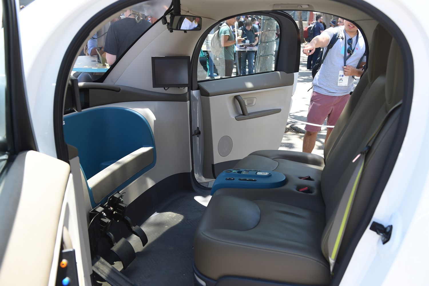 &nbsp; Auto senza conducente