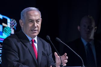 &nbsp;Netanyahu risponde alle domande dei cronisti sulla sua incriminazione