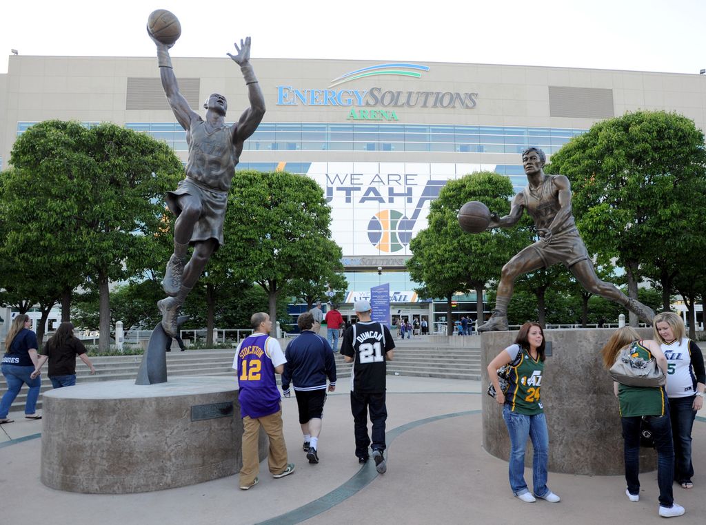 Le statue di Karl Malone e di John Stockton, Salt Lake City, Utah