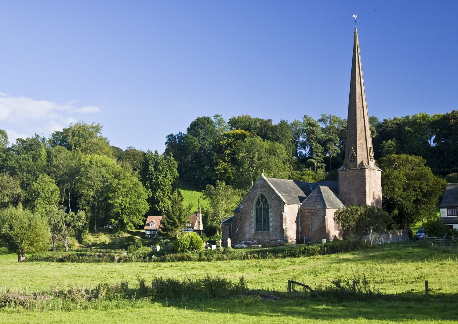 Sulle guglie delle chiese britanniche svetteranno i ripetitori del&nbsp;Wi-Fi