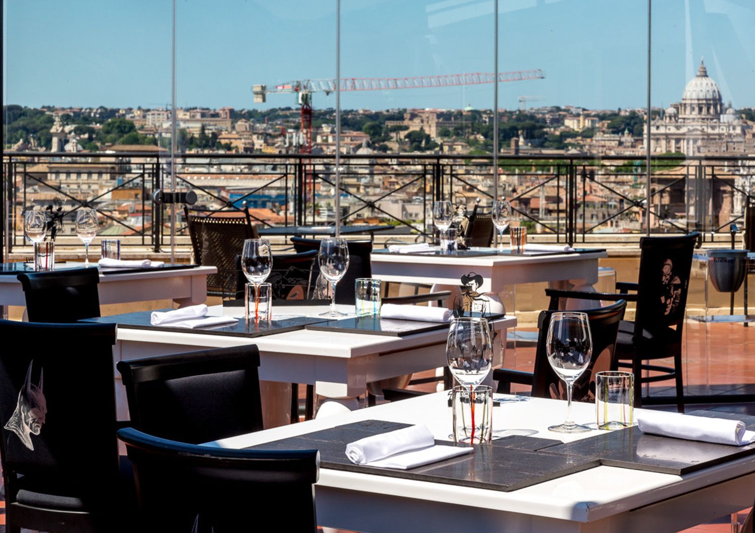 La vista di Roma dalla terrazza del ristorante 'Giuda Ballerino' al Sina Bernini Bristol