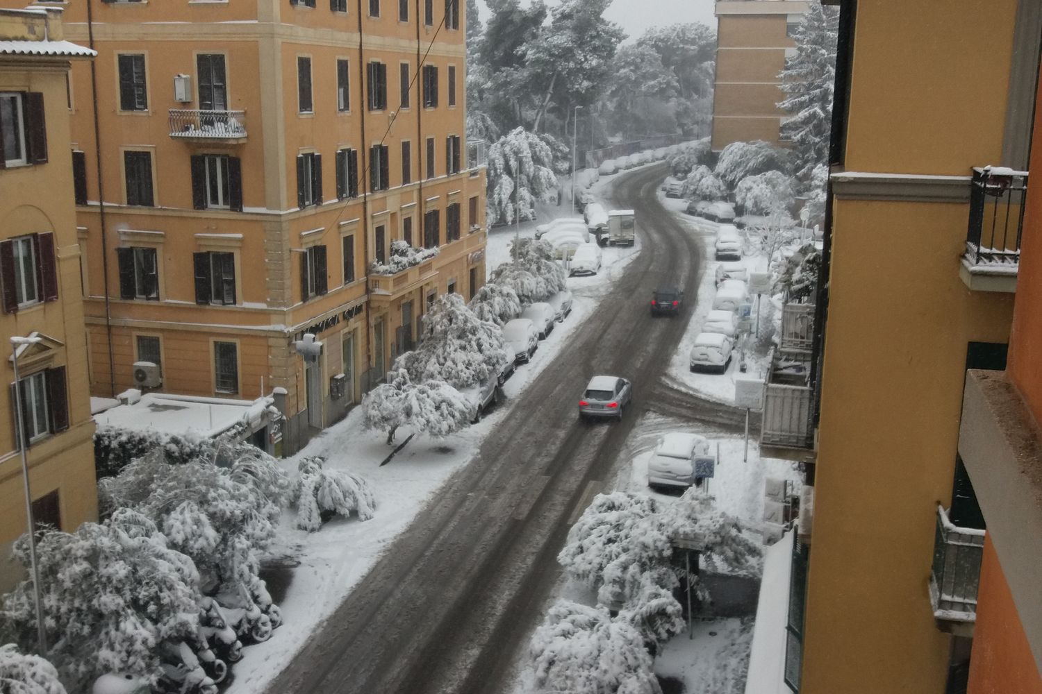 &nbsp;Neve a Roma - Via Nemorense
