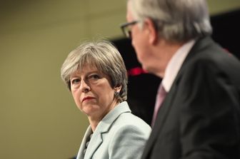 &nbsp;Theresa May e Jean-Claude Juncker