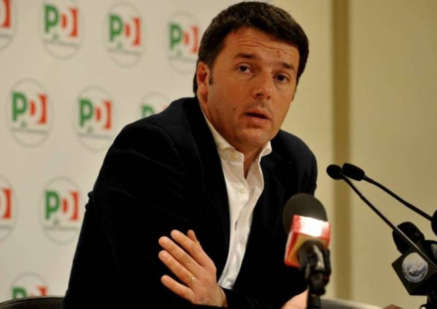Lavoro: resa dei conti nel Pd Renzi "via i contratti precari"