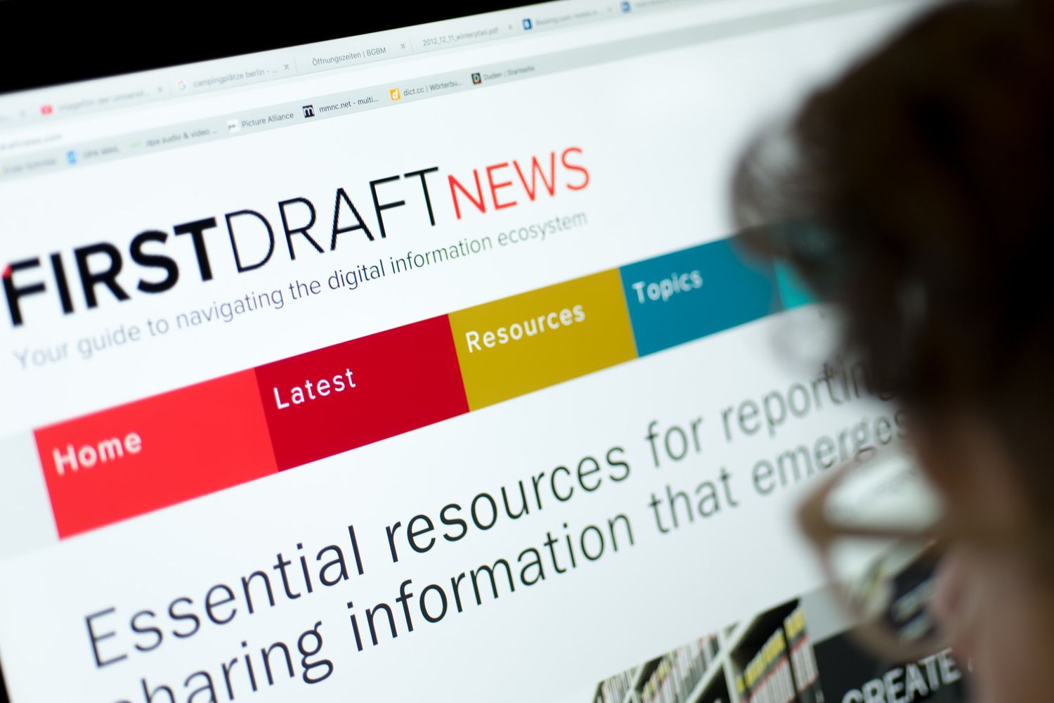 &nbsp;First Draft Coalition &egrave; un network di siti di informazione e Internet provider che hanno unito le forze per combattere le fake news&nbsp;