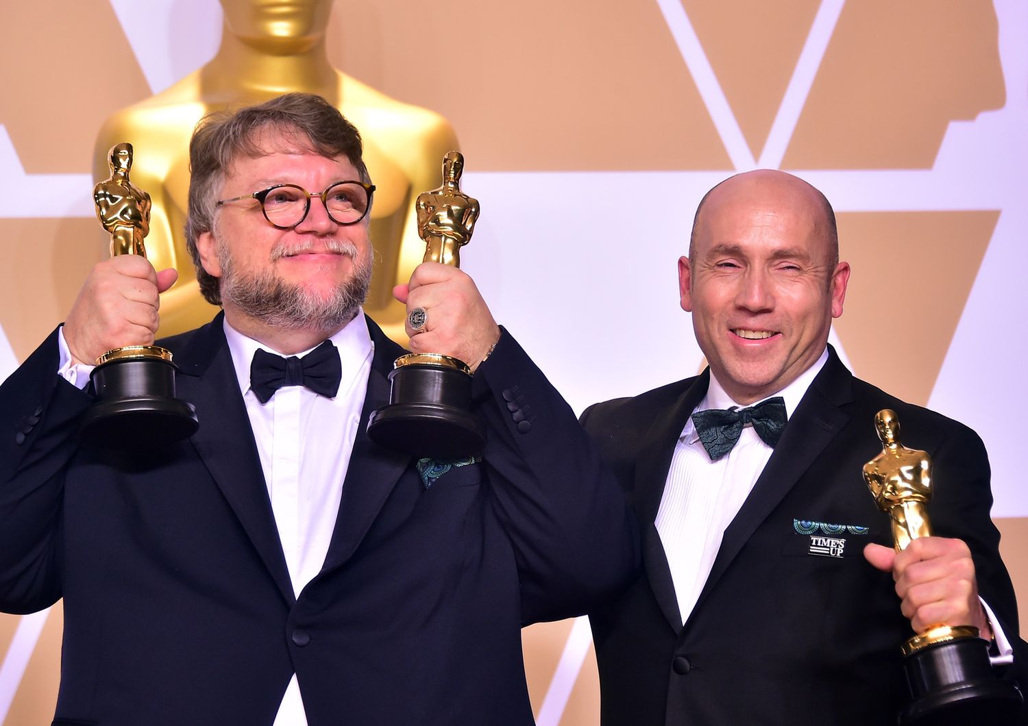 &nbsp;Il regista Guillermo Del Toro (sinistra) e il produttore di 'La forma dell'acqua' J. Miles Dale&nbsp;