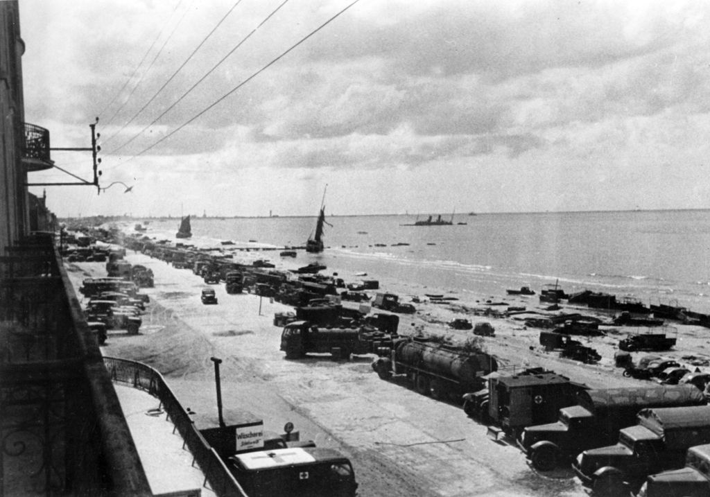 &nbsp;La spiaggia di Dunkerque dopo l'evacuazione delle truppe francesi e britanniche