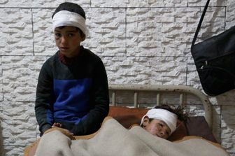 &nbsp;Bambini di Goutha feriti durante un bombardamento. Siria, Damasco