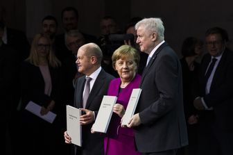 Cos&#39;&egrave; il governo &quot;per la piccola gente&quot; che hanno formato in Germania