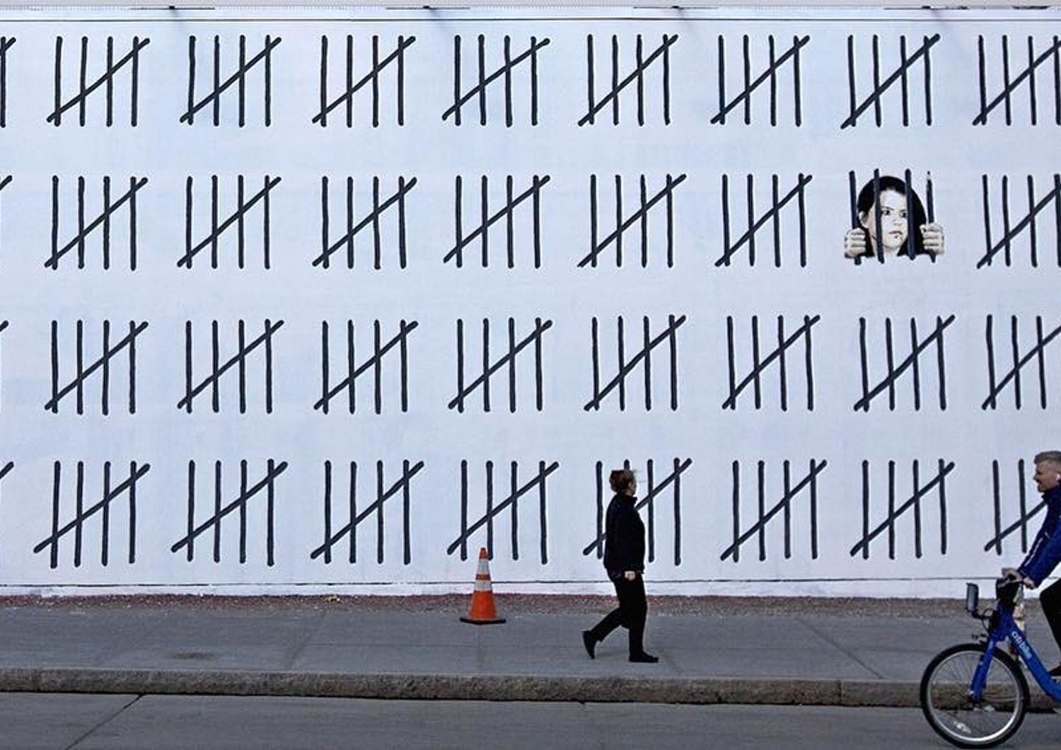 &nbsp;L'omoaggio di Bansky a&nbsp;Zehra&nbsp;Doğan su un muro di New York