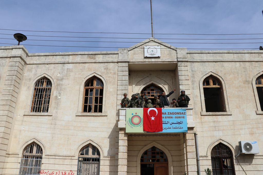 L'esercito turco e la Free Syrian Army prendono Afrin