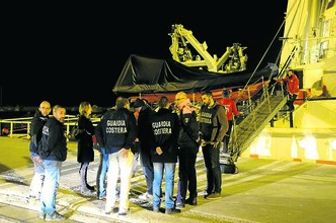 Per quali ragioni la nave di una Ong &egrave; sotto sequestro a Catania