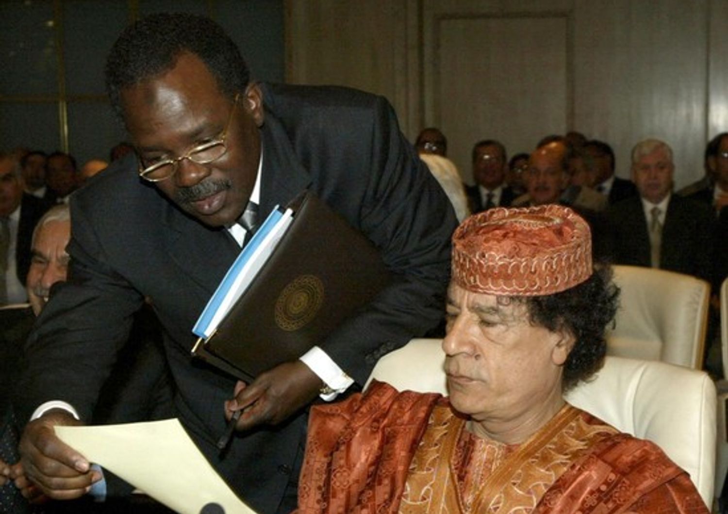 &nbsp;Bashir Saleh con Gheddafi