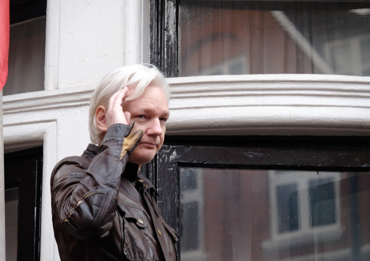 &nbsp;Julian Assange