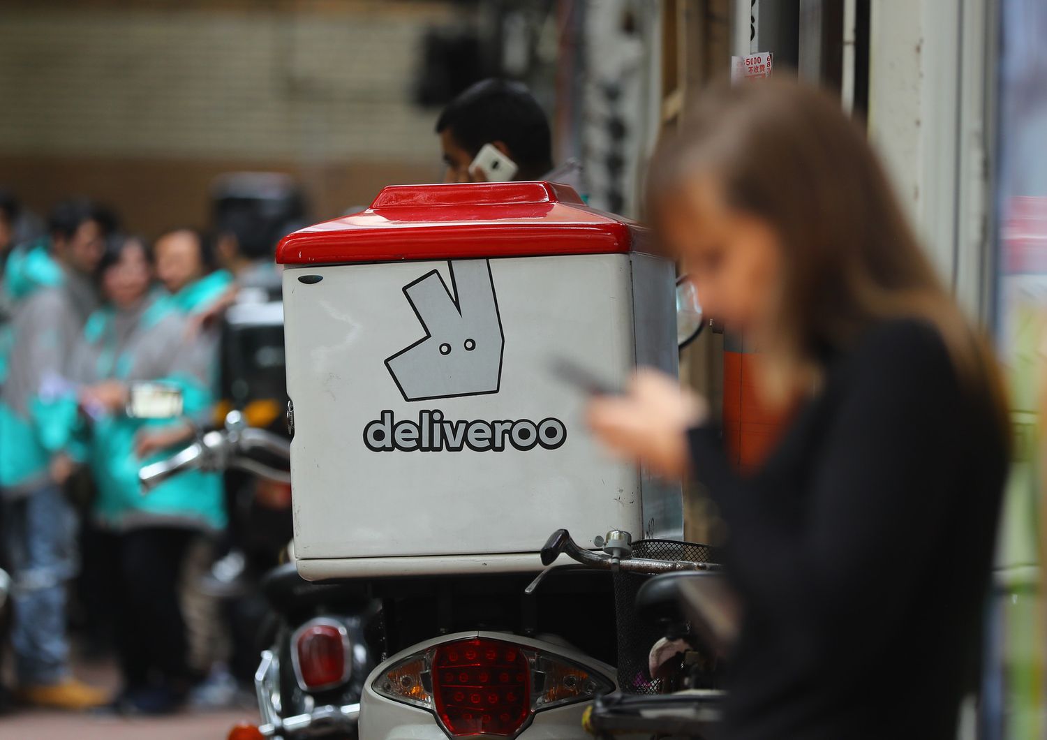 &nbsp;Deliveroo, food delivery